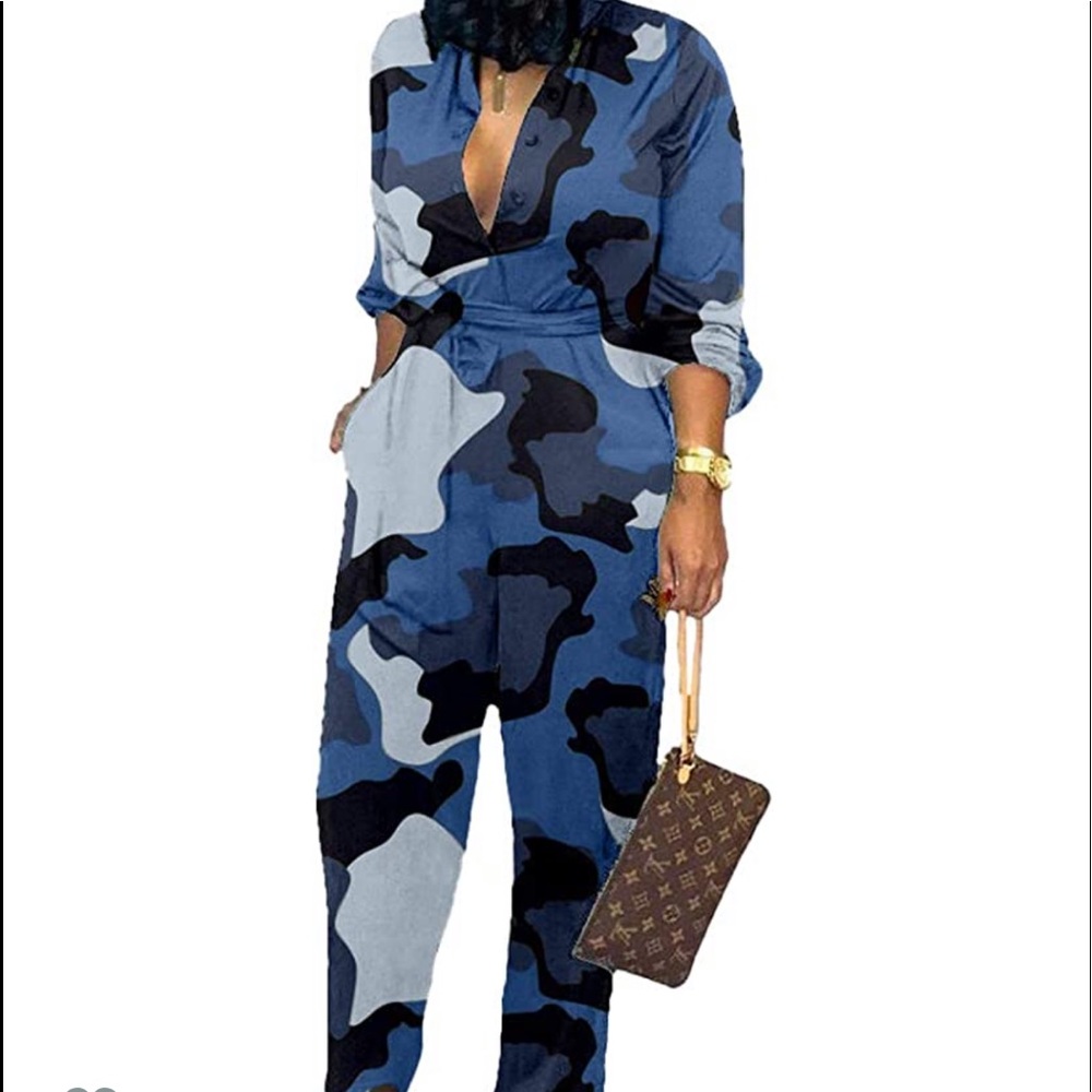 Stylish jumpsuit blue camo